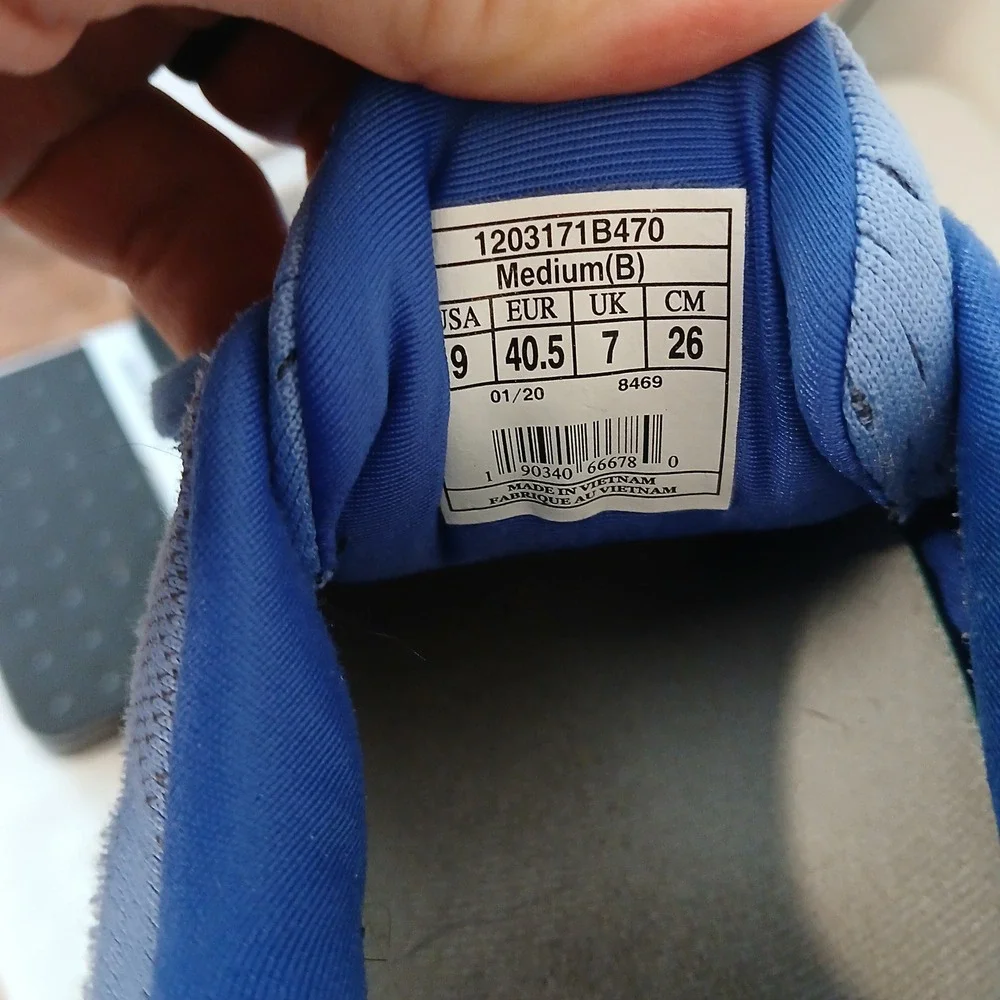 Brooks Glycerin 18 Womens 9 Medium B Blue‎ Running Shoes Sneakers 1203171B470